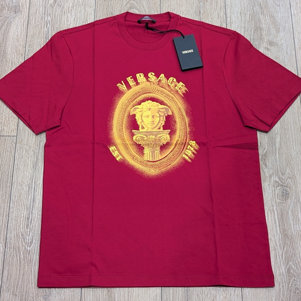 $625 Mens Versace Medusa Column Logo Crewneck T-Shirt Red/Gold Small
